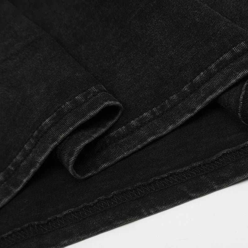 Men’s Gothic Art Illusion Graphic Tee