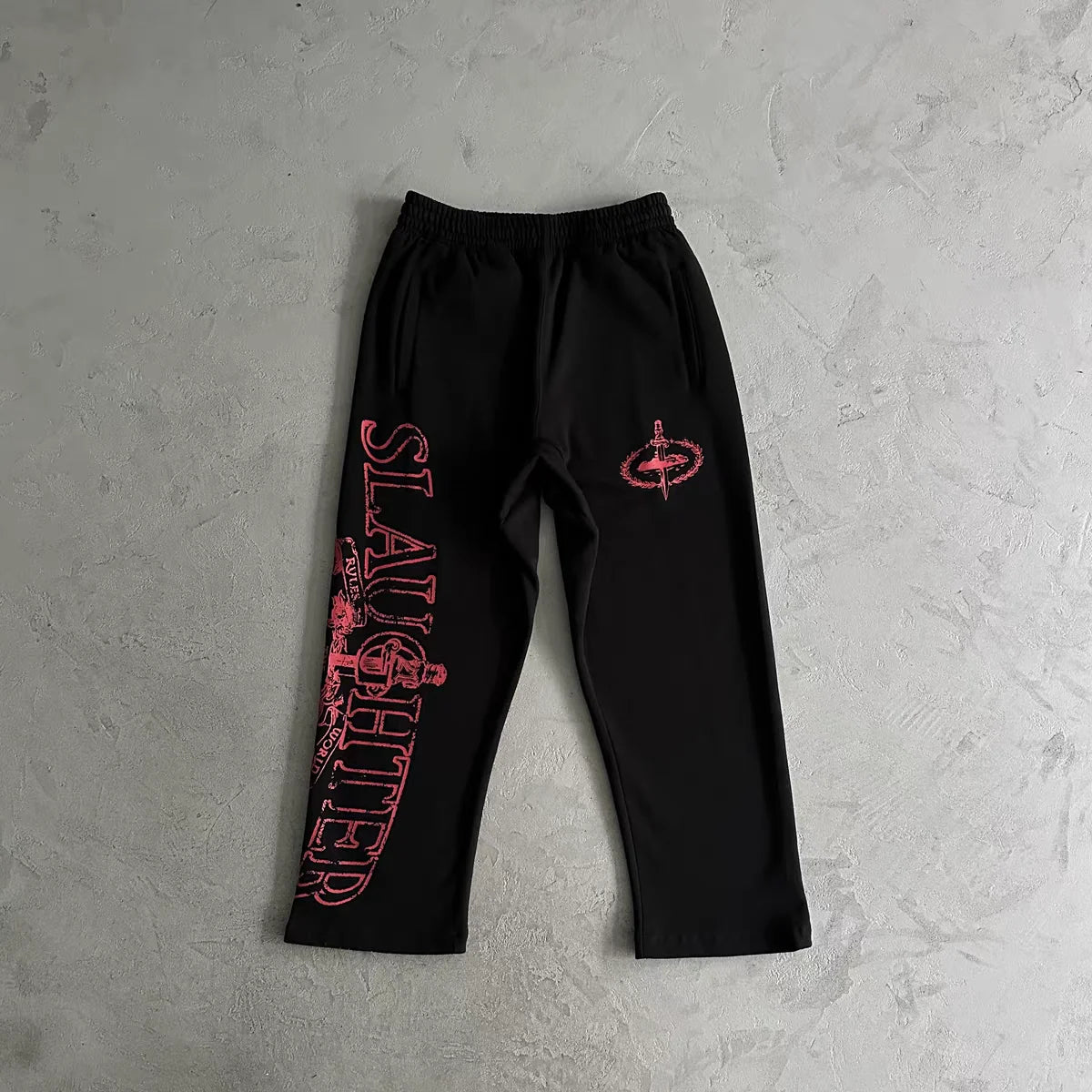 Sweatshirt with loose joggers